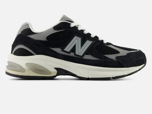New balance 2010 - black and white